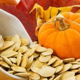 hạt bí đỏ tách vỏ