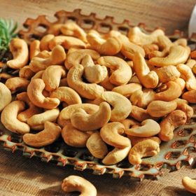 100g hạt điều bao nhiêu calo dinh dưỡng